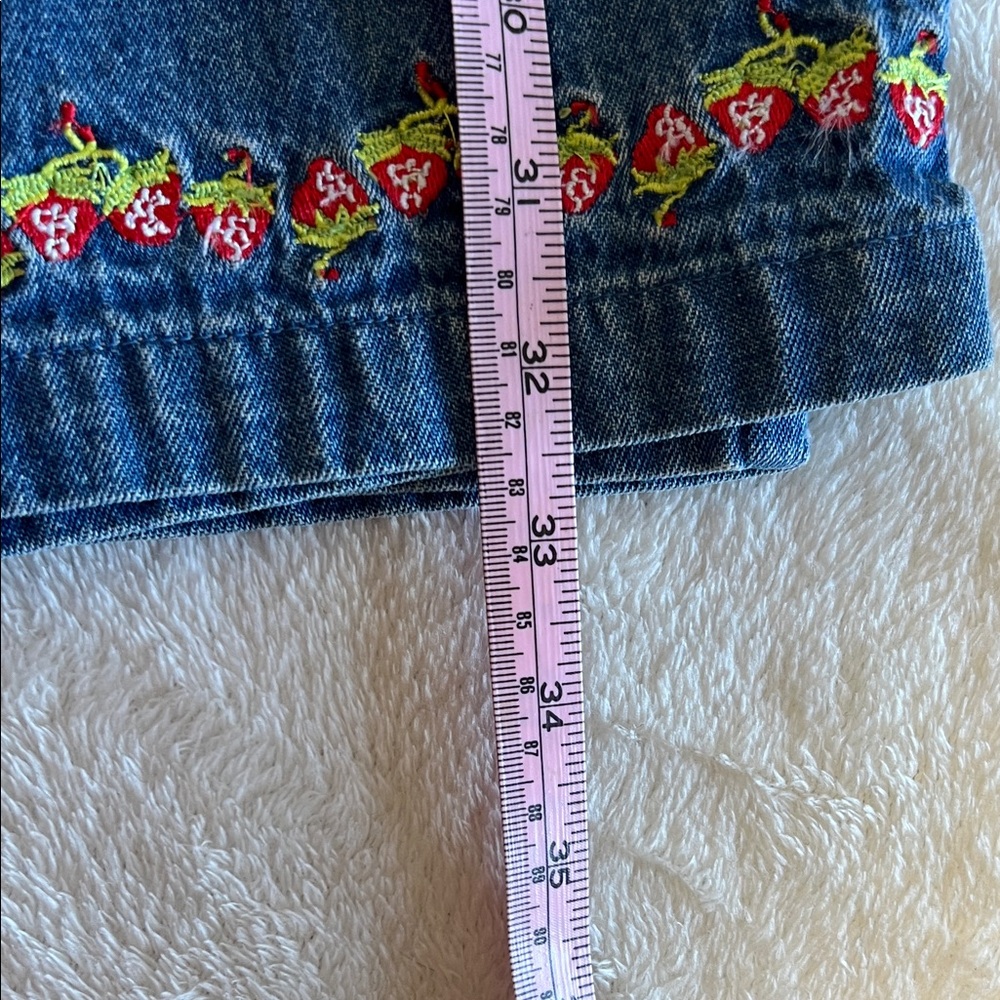 Vintage 90s High Rise Cropped Denim Jeans Embroidered Strawberry Hem Size Small - Picture 10 of 12